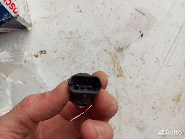 Датчик давления топлива газ 2.8 D