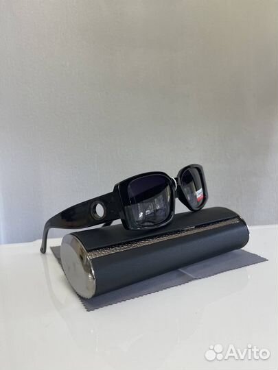 Солнцезащитные очки женские брендовые