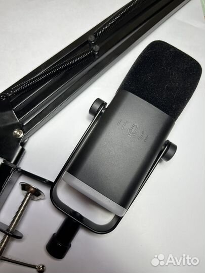 Стойка для микрофона настольная + микрофон