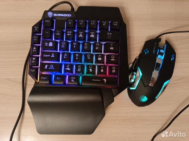 Геймпад для смартфона Игровая клавиатура и мышь