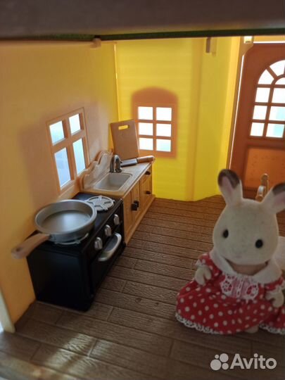 Детский игровой домик Sylvanian Families с мебелью