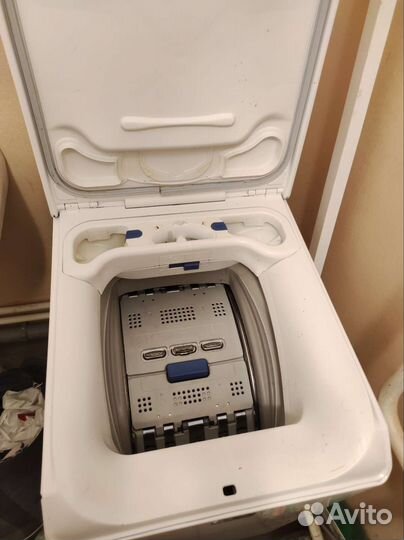 Стиральная машина с вертикальной загрузкой