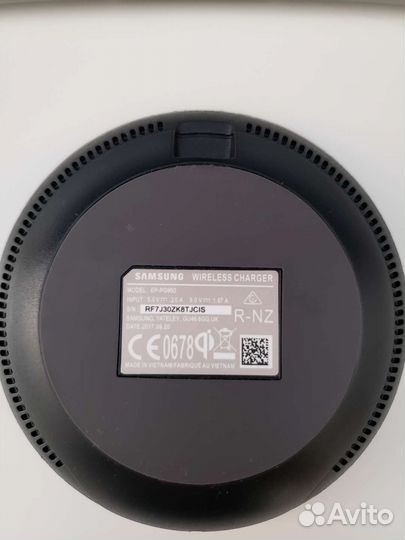 Беспроводная зарядка Samsung Fast Charge