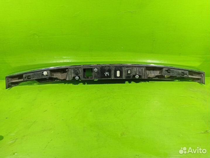 Накладка крышки багажника Bmw 7 F01/02 N63B44A