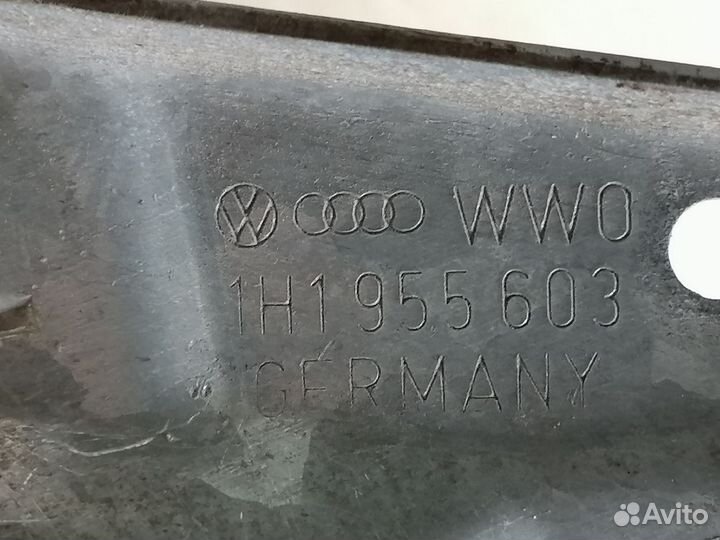 Трапеция стеклоочистителей для VW Golf III/Vento