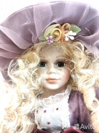 Кукла фарфоровая коллекционная Дарья