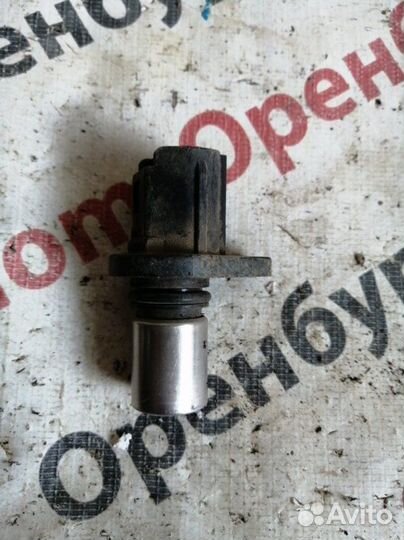 Датчик положения коленвала Toyota Camry