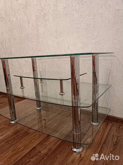 Стеклянная тумба под тв