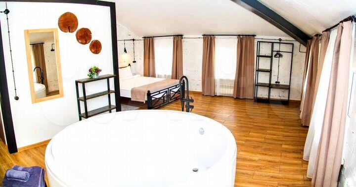 Квартира-студия, 80 м², 3/3 эт.