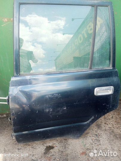 Дверь боковая задняя левая Toyota Land Cruiser