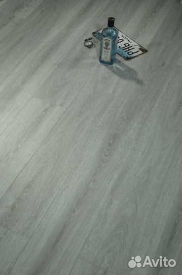 Кварц виниловый ламинат