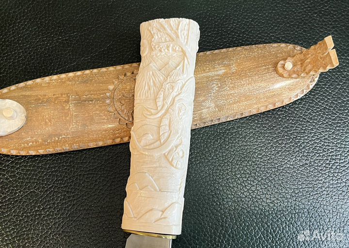 Нож из бивня мамонта