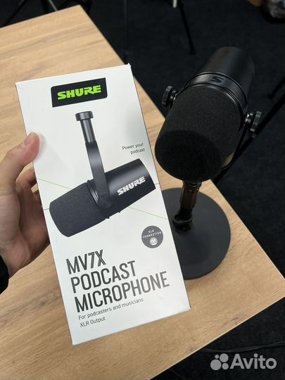 Shure mv7x новые