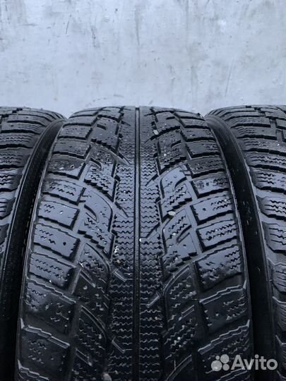 Kumho I'Zen KW32 225/55 R18