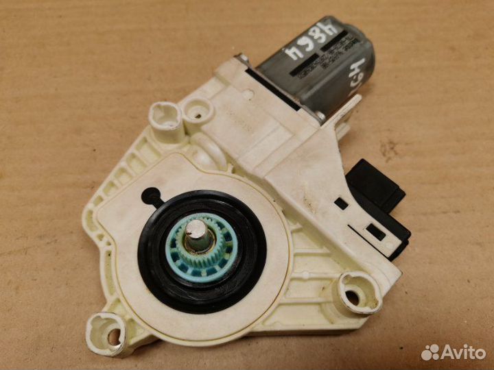 Моторчик стеклоподъемника Audi A4 B8 cdhb 2010