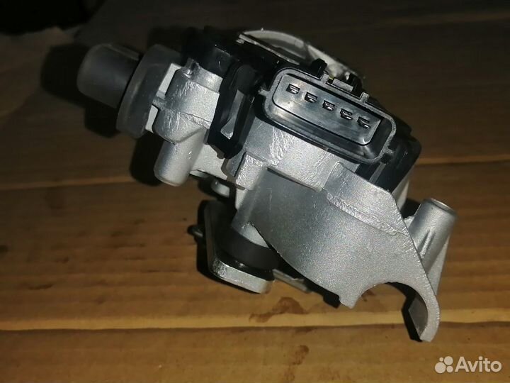 Моторчик стеклоочистителя 288008961R Clio с 2012 г