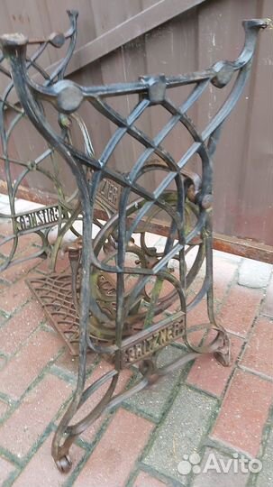 Швейная машина Singer