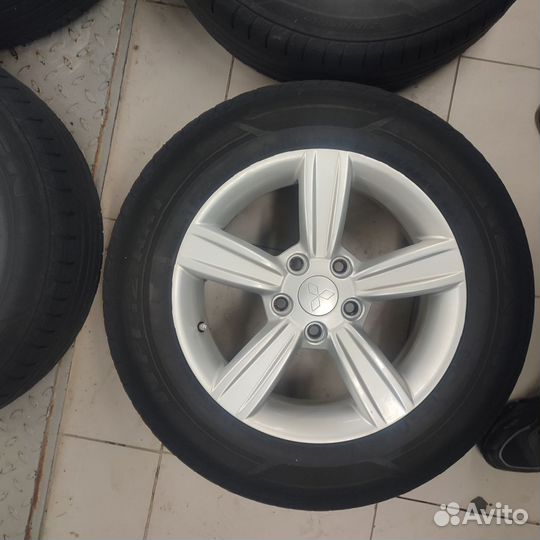 Продам колёса Нехен 215/65 р16 на литье Митсубиши