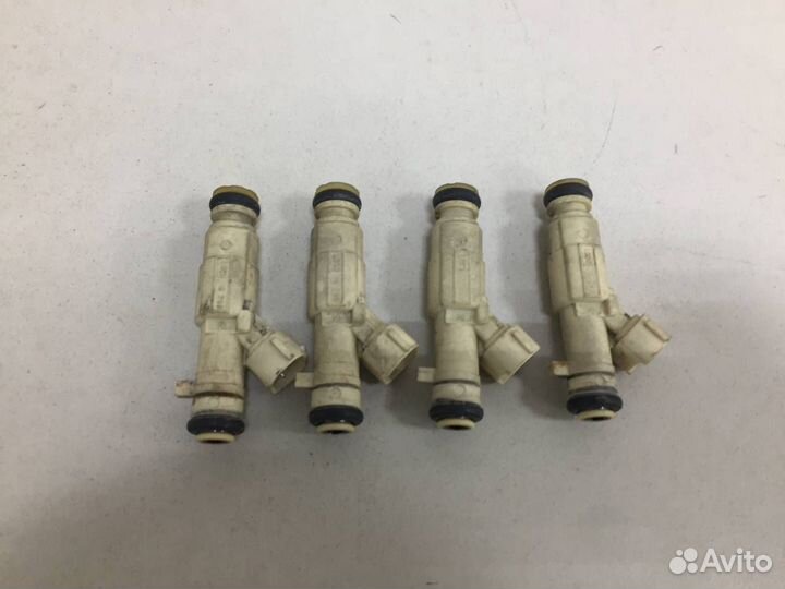 Форсунка инжекторная электрическая Hyundai ix35 LM