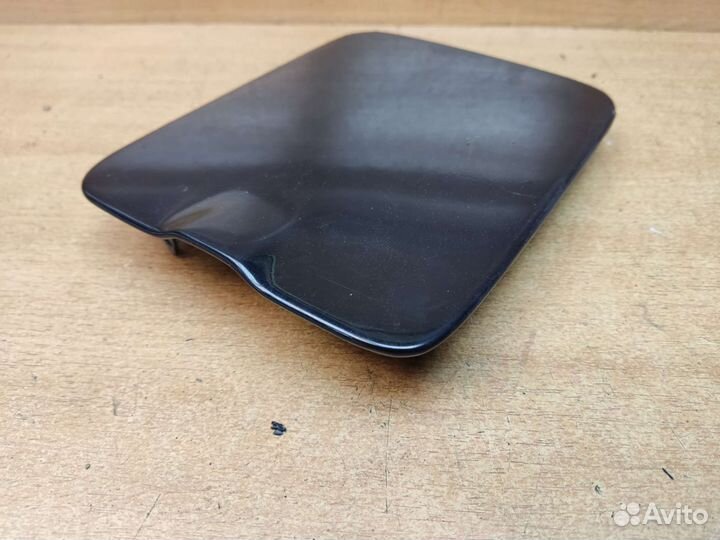 Лючок бензобака, Volvo 850