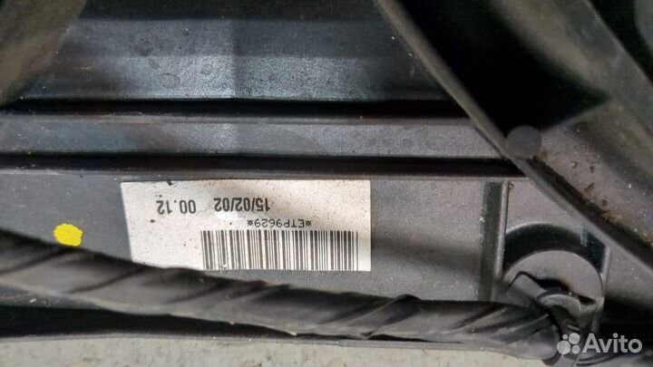 Вентилятор радиатора Nissan Primera P12, 2002