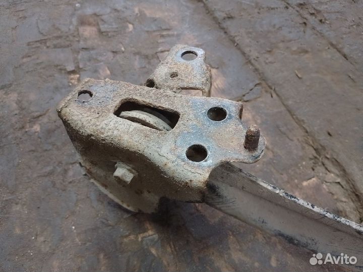 Задняя балка Nissan Almera N16