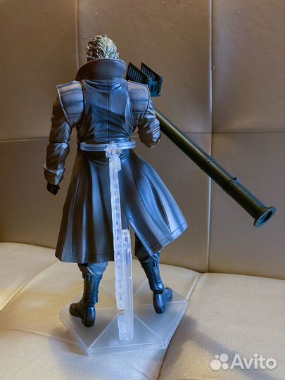 Фигурка metal gear solid Liquid Snake play arts