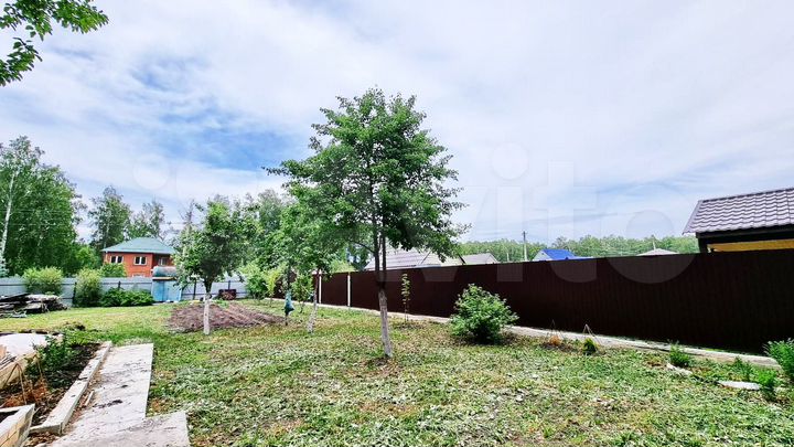 Коттедж 680 м² на участке 25 сот.