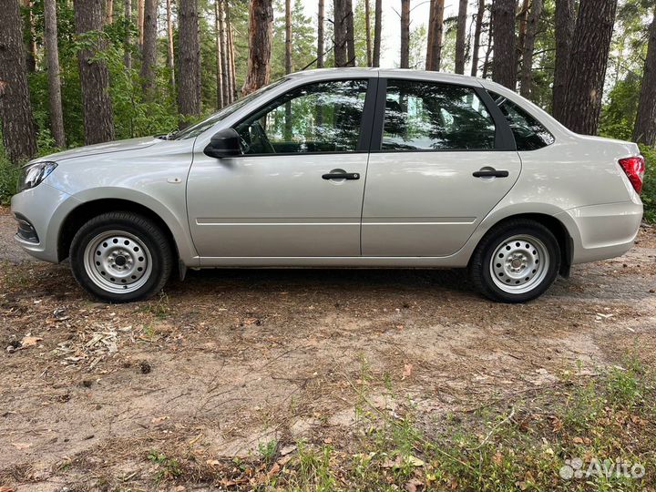 LADA Granta 1.6 МТ, 2020, 28 000 км