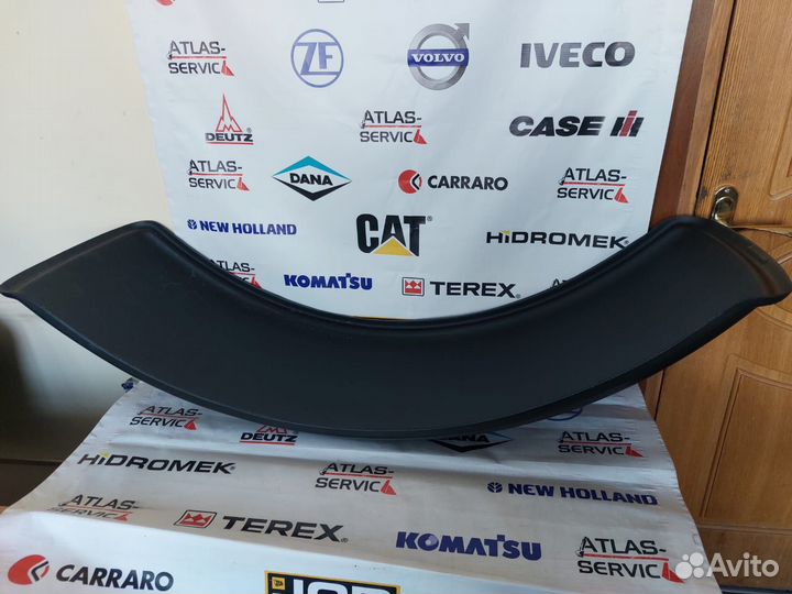 Крыло переднее экскавaтoр-пoгpузчик Volvo BL71 71B