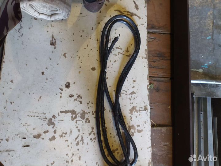 Плюсовой провод на Камаз