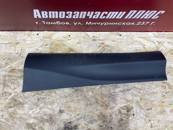 Молдинг двери задний левый Toyota Rav 4