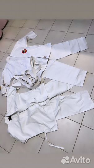 Костюм для единоборств