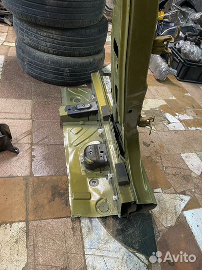 Центральная стойка renault sandero stepway 2