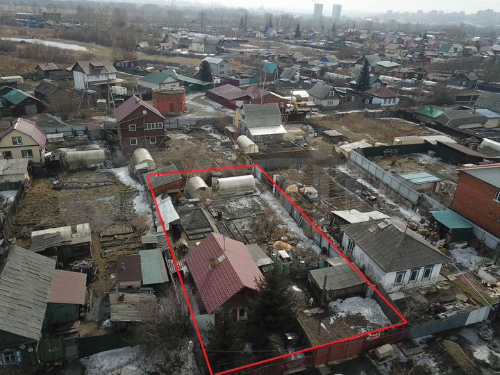 Дом 40 м² на участке 7 сот.