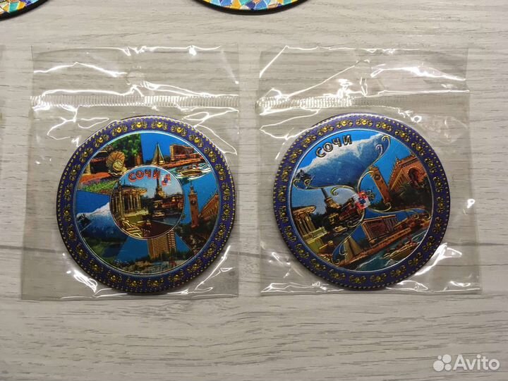 Магниты на холодильник круглые Сочи