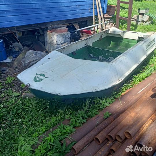 Лодка Романтика