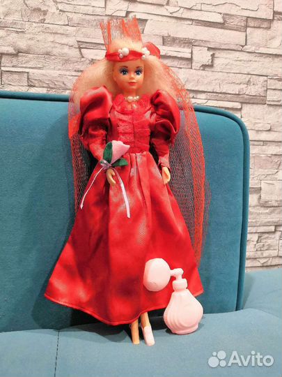 Кукла Sandy/ Санди/ Сэнди 90х в красном платье