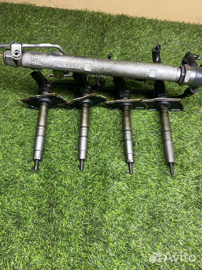 Форсунка дизельная Volkswagen Passat 03L130277