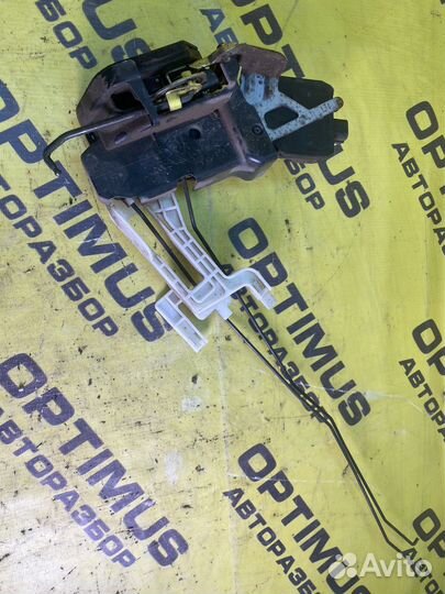 Замок двери задний левый Hyundai Santa Fe 1