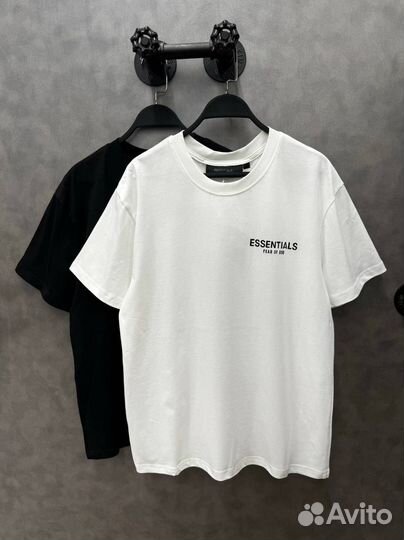 Футболка Essentials