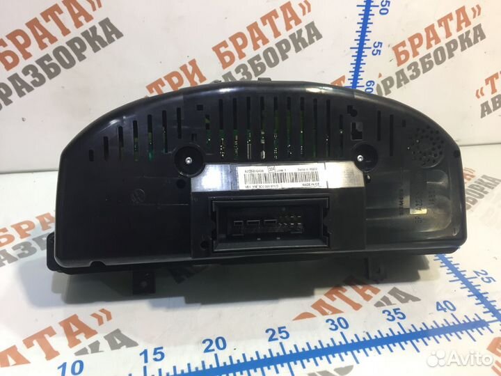 Фольксваген Пассат Щиток приборов