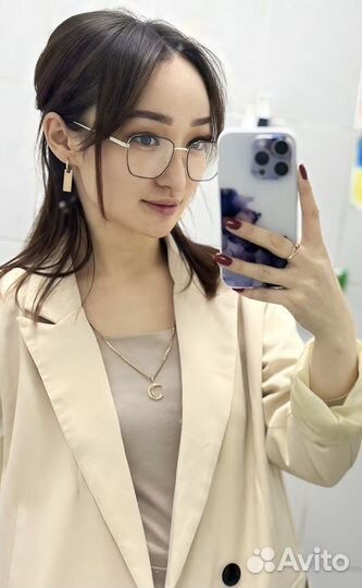 Работа мастером маникюра в салоне красоты