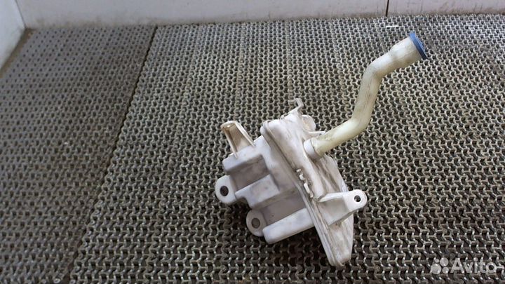 Бачок омывателя Toyota Auris E15, 2007