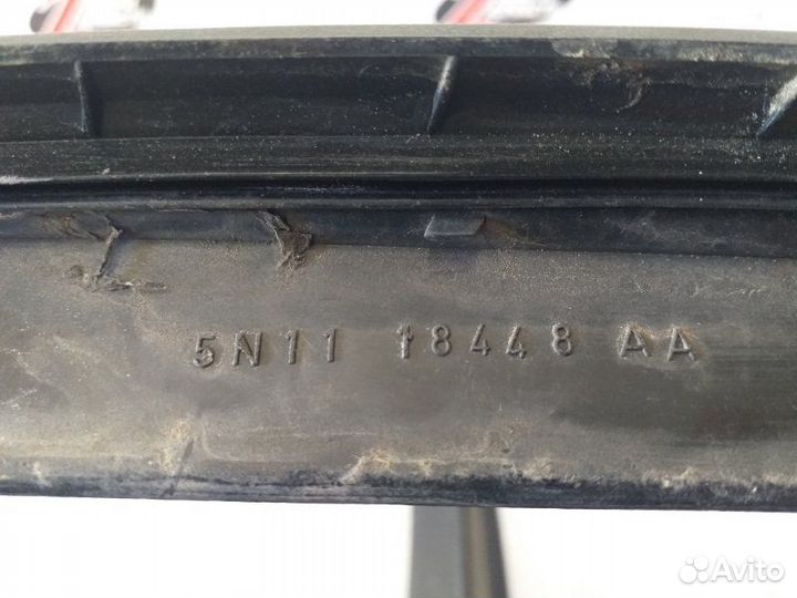 Молдинг стекла задний Ford Fusion 1.4 2005-2012