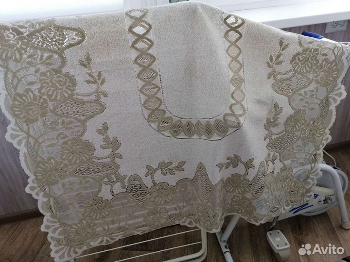 Скатерть ажурная 120см на 160см