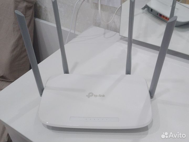 Wi-Fi роутер tp-link ec-220-g5