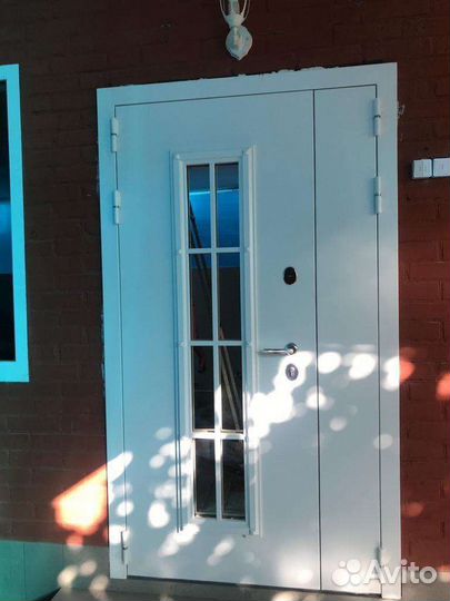 Металлическая дверь входная уличная