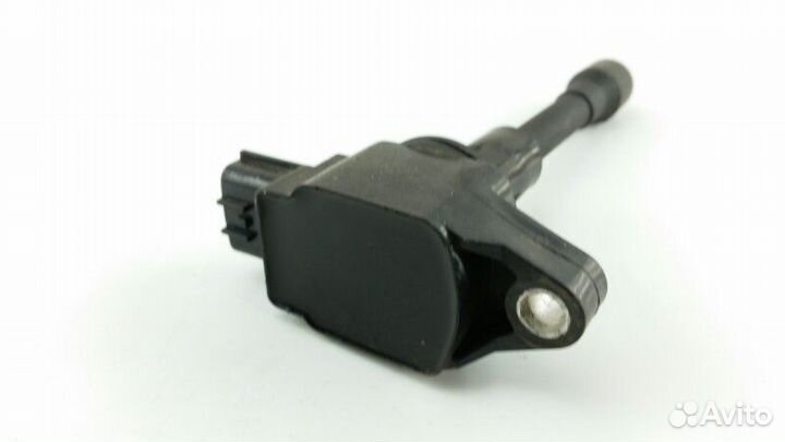 Катушка зажигания Nissan Serena NC25 MR20 2008