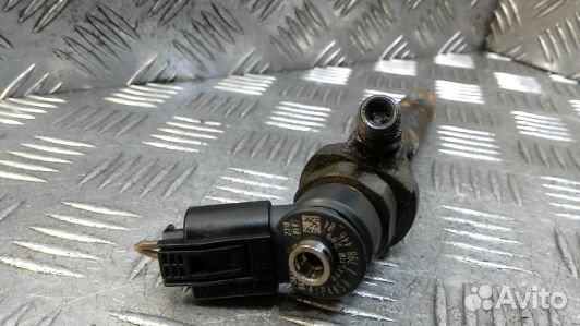 Форсунка дизельная BMW X1 E84 (98B05AL02)